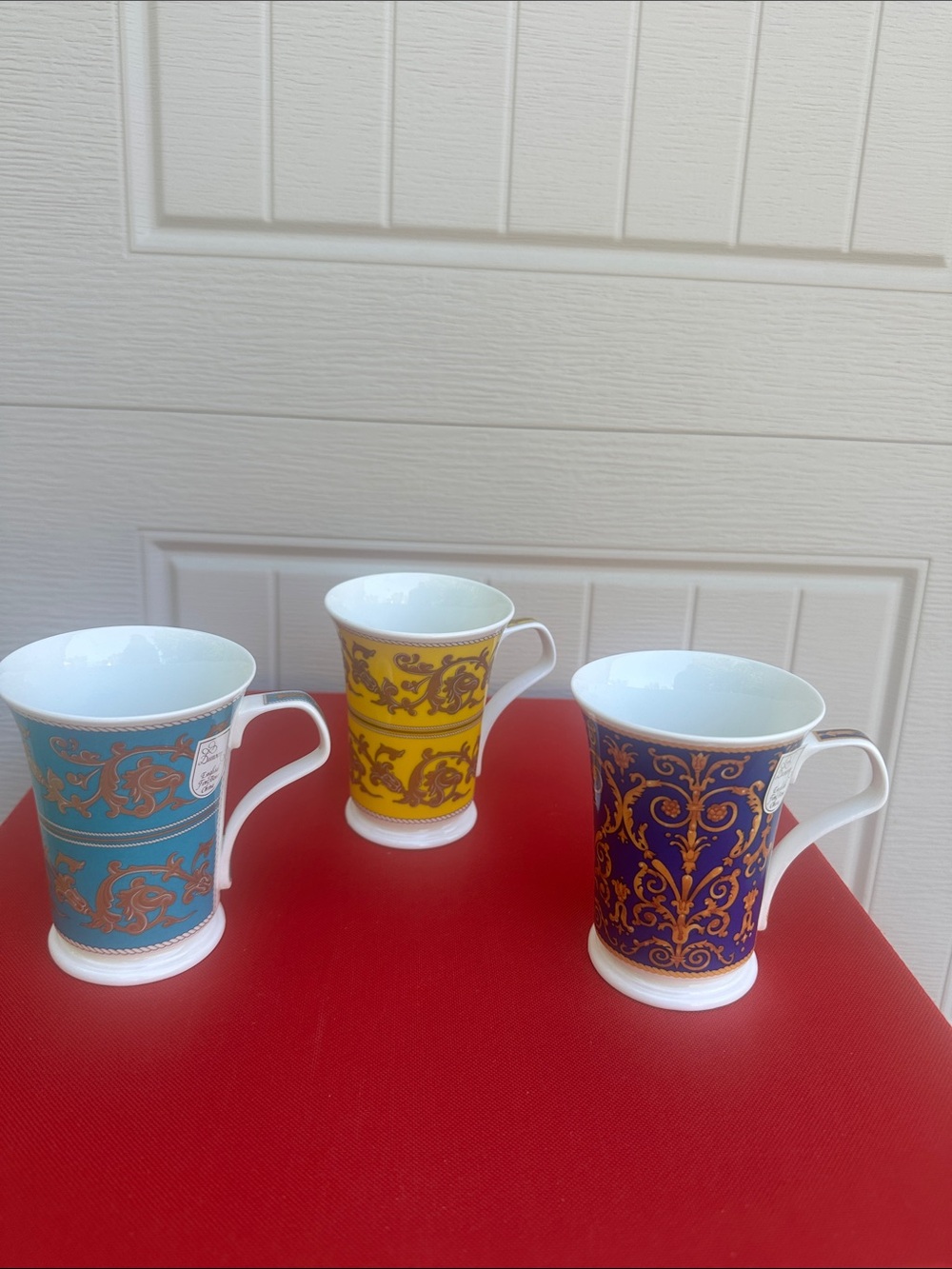 Lot of 3 Dunoon fine bone china -made in England Mugs -w/Elegant Scroll Pattern